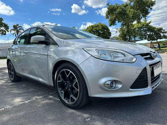 FORD FOCUS 2.0 TITANIUM 16V FLEX 4P POWERSHIFT